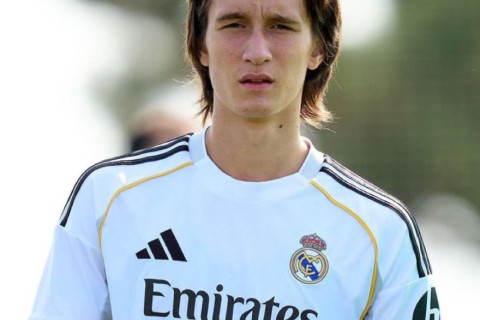 Arbeloa ilk sınaq üçün yeddi gənci heyətə çağırdı - FOTO