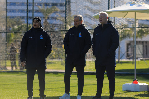 UEFA nümayəndələri azərbaycanlı hakimlərə seminar keçiblər - FOTO