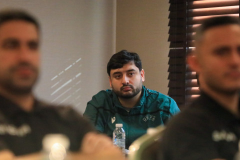 UEFA nümayəndələri azərbaycanlı hakimlərə seminar keçiblər - FOTO