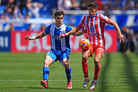 "Атлетико" продлил контракт с Симеоне до 2030 года