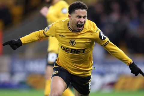 "Атлетико" нацелился на подписание полузащитника "Вулверхэмптона"