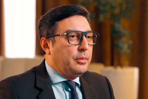 “Bir çox beynəlxalq təşkilat bizə etibarlı və səmərəli tərəfdaş kimi baxır” - Fərid Qayıbovun “Euronews”a MÜSAHİBƏSİ - VİDEO