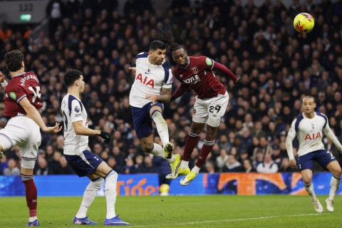 "Вест Хэм" на выезде обыграл "Тоттенхэм"