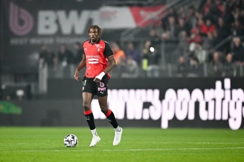 "Челси" провел переговоры с "Ренном" по трансферу защитника