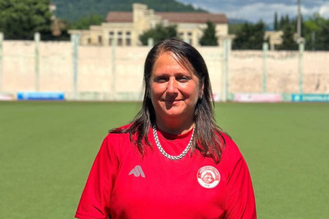 “Uşaq evlərində böyüyənlər Azərbaycan futbolunun inkişafına kömək edəcəklər” - İradə Quliyevanın İDMAN.BİZ-ə AÇIQLAMASI