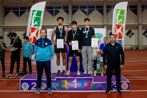 Triatlonçular Bakı şəhər çempionatında uğurla çıxış etdilər - FOTO