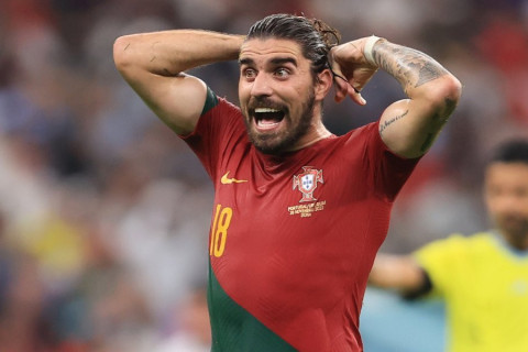 "Манчестер Юнайтед" может усилиться полузащитником из Саудовской Аравии