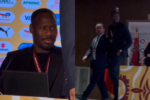 Seneqal millisinin baş məşqçisi ilə jurnalistlər arasında qalmaqal - VİDEO