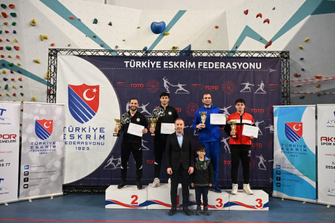 Азербайджанские саблисты завоевали медали в Анкаре