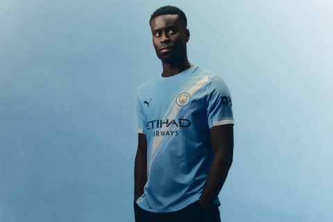 Qehinin “Mançester Siti”dəki maaşı məlum olub