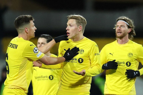 "Манчестер Сити" проиграл "Буде-Глимт" в Лиге чемпионов - ВИДЕО