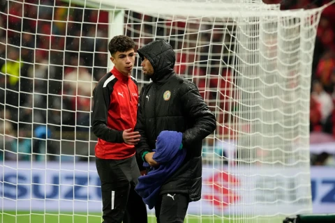 Saibari AFCON-dakı qalmaqala görə Mendidən şəxsən üzr istədi - FOTO/VİDEO