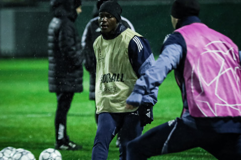 “Qarabağ” “Ayntraxt”la oyun öncəsi son məşqini keçirib