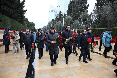 20 Yanvar şəhidlərinin xatirəsi anılıb - FOTO