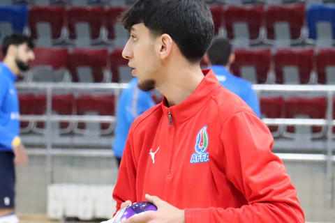 Futzal millisi Danimarka ilə oyun öncəsi son məşqə çıxıb