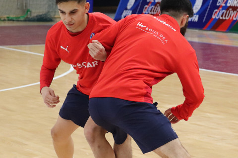 Futzal millisi Danimarka ilə oyun öncəsi son məşqə çıxıb