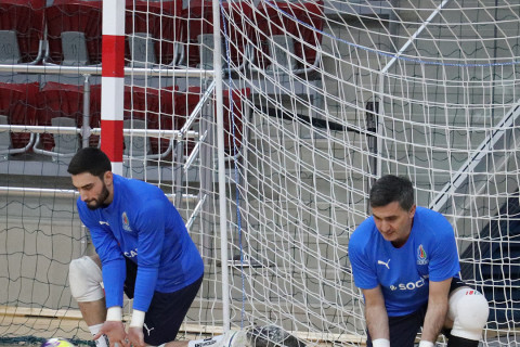 Futzal millisi Danimarka ilə oyun öncəsi son məşqə çıxıb