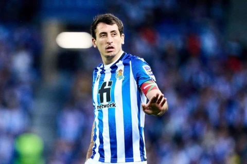 "Манчестер Юнайтед" следит за испанцем с ценником в 75 млн евро