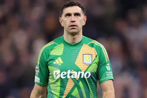 “İnter” Zommerdən sonra qapını Martinesə tapşırmaq istəyir