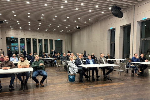 “Qarabağ” – “Ayntraxt Frankfurt” oyunu Azərbaycan səfirliyinin təşkilatçılığı ilə Berlində kollektiv şəkildə izlənilib - FOTO