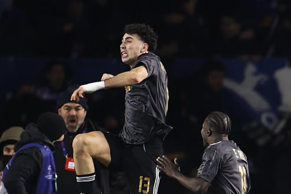 Bəhlul Mustafazadə tarixi qola imza atıb