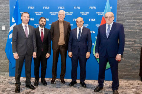 AFFA prezidenti Rövşən Nəcəf Canni İnfantino ilə görüşüb