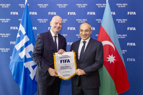 AFFA prezidenti Rövşən Nəcəf Canni İnfantino ilə görüşüb