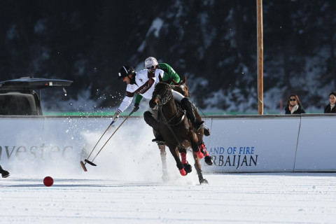 Азербайджанская команда выступает на Кубке мира по снежному поло - ФОТО