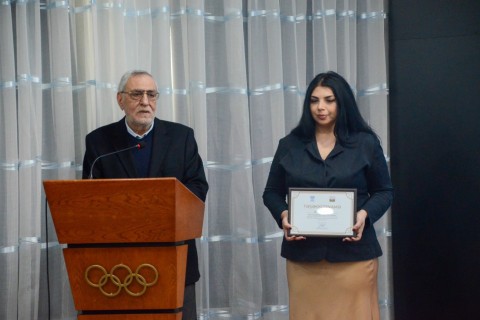 İdmançılar üçün etik və psixoloji inkişaf layihəsi uğurla başa çatdı - FOTO