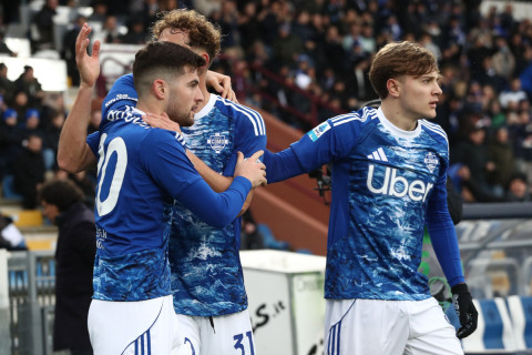 "Комо" разгромил "Торино" в матче Серии А