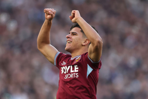 "Манчестер Юнайтед" и "Манчестер Сити" нацелились на хавбека "Вест Хэма"