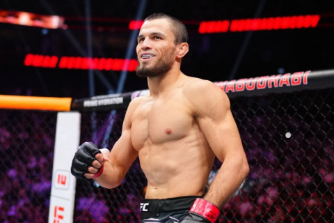 Nurməhəmmədov problemsiz qalib gəldi, amma titul döyüşü uzaqlaşdı - VİDEO