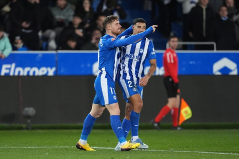 "Алавес" на своем поле победил "Бетис" в матче в Ла Лиги