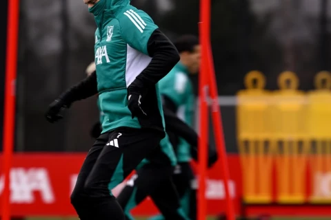 “Liverpul” “Qarabağ”la oyun öncəsi son məşqini keçirib