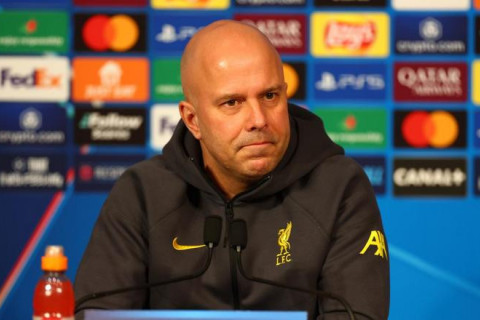 Arne Slot: “Qələbə qazanmaq istəyirik”