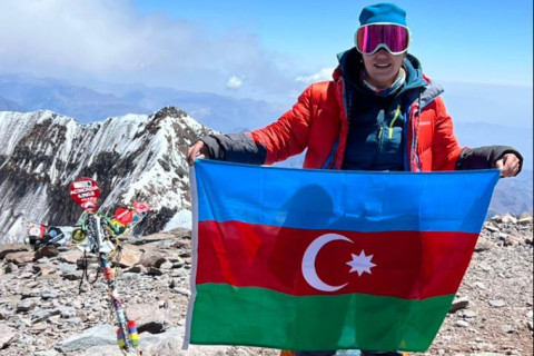 Azərbaycanlı alpinist: “Qadın olaraq zirvəyə qalxıb bayrağımızı dalğalandırmaq ikiqat məsuliyyətdir” - MÜSAHİBƏ + FOTO