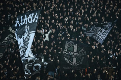 PAOK azarkeşlərini daşıyan avtobus qəzaya uğrayıb, ölənlər var