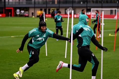 “Liverpul” “Qarabağ”la oyun öncəsi son məşqini keçirib