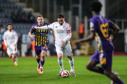 "Бешикташ" сыграл вничью - ВИДЕО