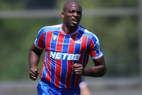 “Nottingem Forest” “Kristal Pelas”ın hücumçusunu gözaltı edib