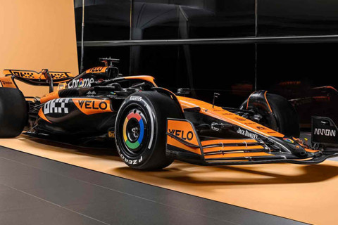 "Макларен" может пропустить третий день тестов Формулы-1 в Барселоне