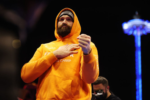 Фьюри назвал бои с Усиком политическим решением