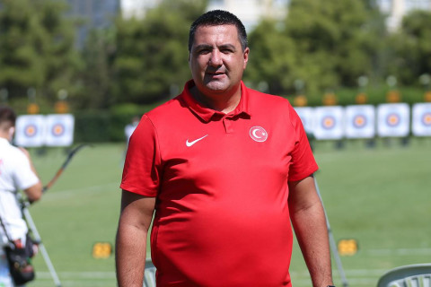 Türkiyənin kamandan oxatma millisinin baş məşqçisi Bakıda təlim keçəcək