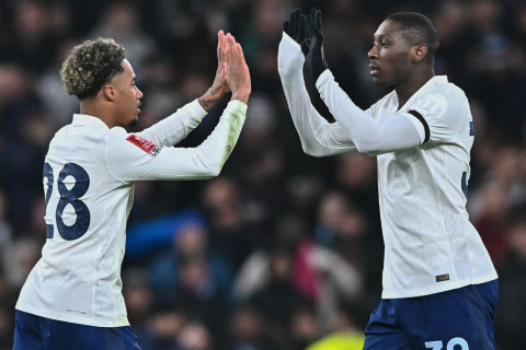 Футболисты "Тоттенхэма" Коло‑Муани и Одобер попали в ДТП