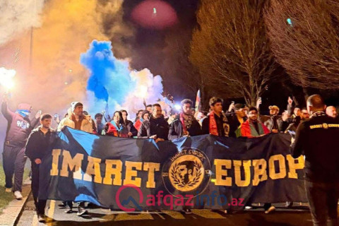 Шествие перед матчем ЛЧ: фанаты "Карабаха" заявили о себе в Ливерпуле  - ВИДЕО