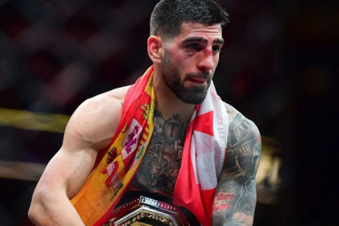 İliya Topuriya malikanəsini satışa çıxarıb