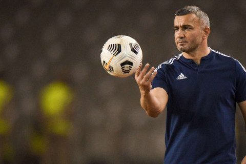 "Балтика" поздравила Гурбана Гурбанова с выходом "Карабаха" в плей-офф ЛЧ - ФОТО