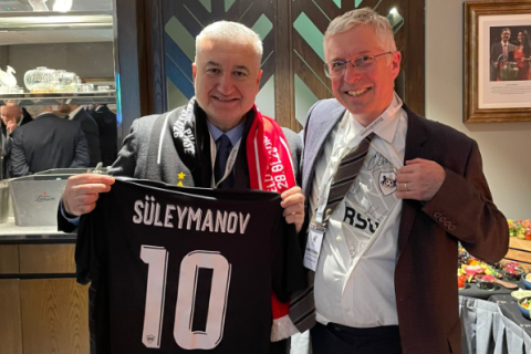 Böyük Britaniyanın Azərbaycandakı səfiri “Qarabağ”a dəstəyini ifadə edib - FOTO