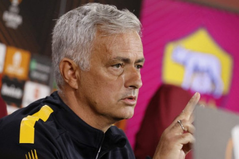 Mourinyo qol sevincinə görə Arbeloadan üzr istədi