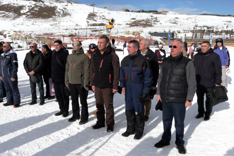 В Шахдаге состоялся Кубок Гейдара Алиева по горнолыжному спорту - ФОТО